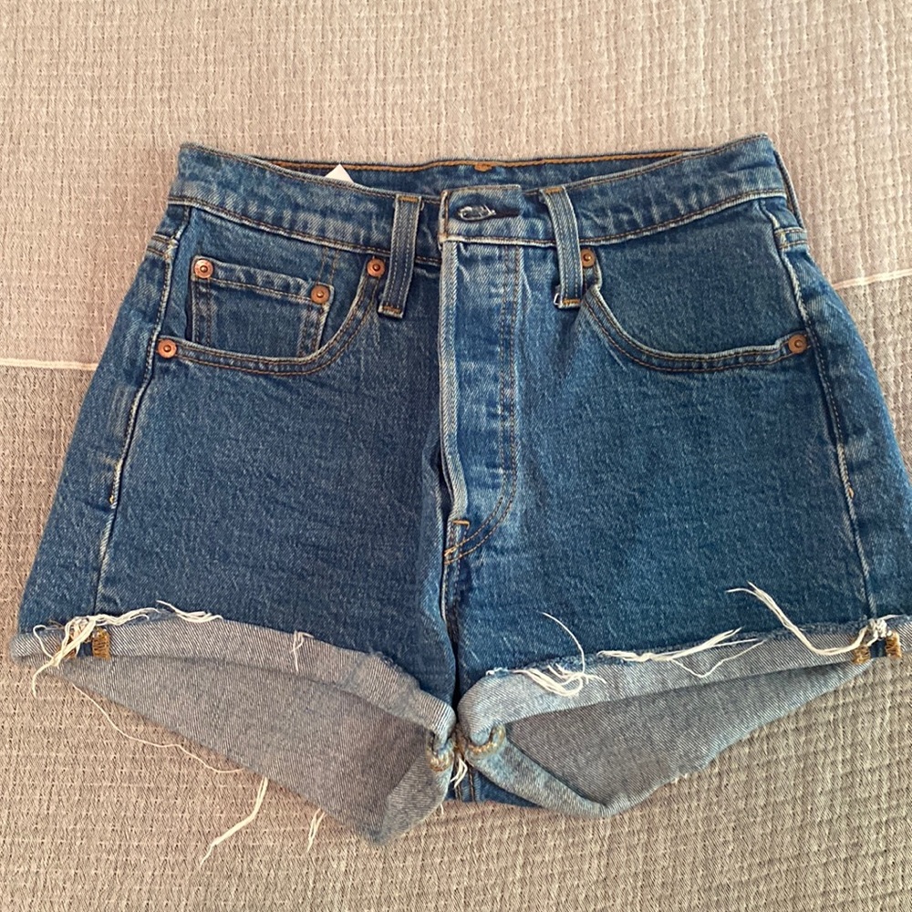 Levi’s size 25 denim 501s